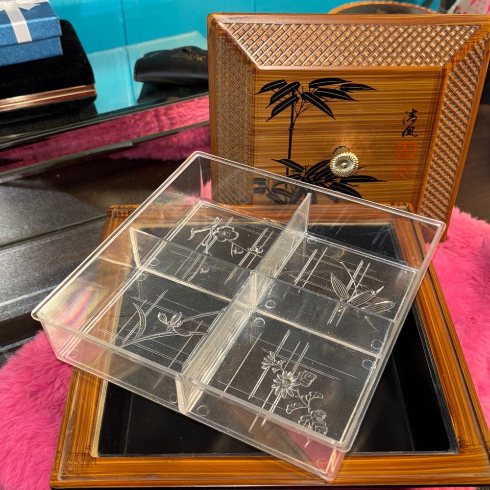 Vintage Otagiri OMC Japan 3pc Plastic Box, decorated with a bamboo tree and